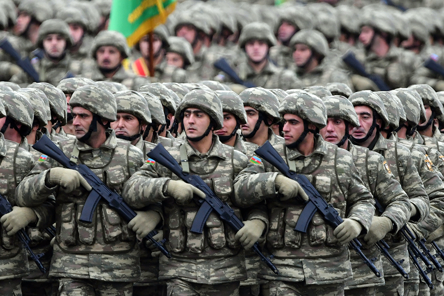 Военный парад в Баку