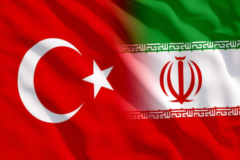 1745732406_turkiye-iran-bayraklari